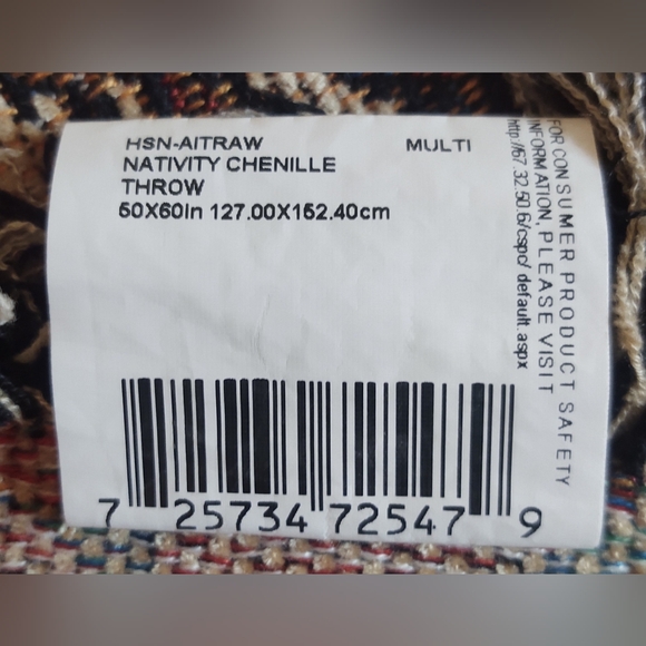 Nativity Tapestry Style Chenille Throw 50 X 60 - Picture 5 of 5